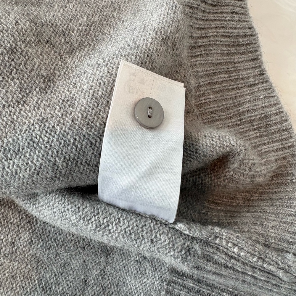 Reformation Clara Cashmere Cardigan, Color Granite, XS - Picture 4 of 6